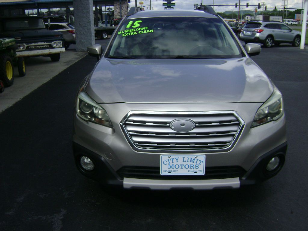 2015 Subaru Outback Image 2