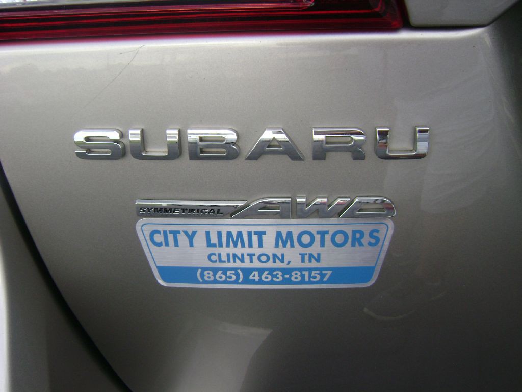 2015 Subaru Outback Image 17
