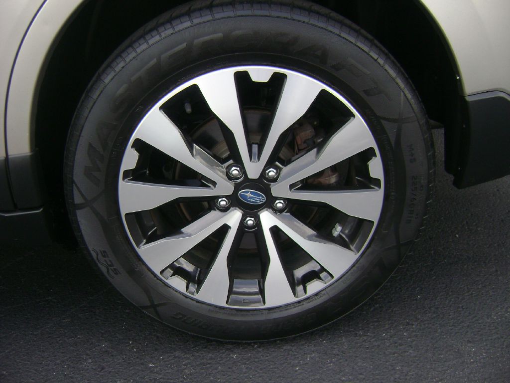 2015 Subaru Outback Image 19