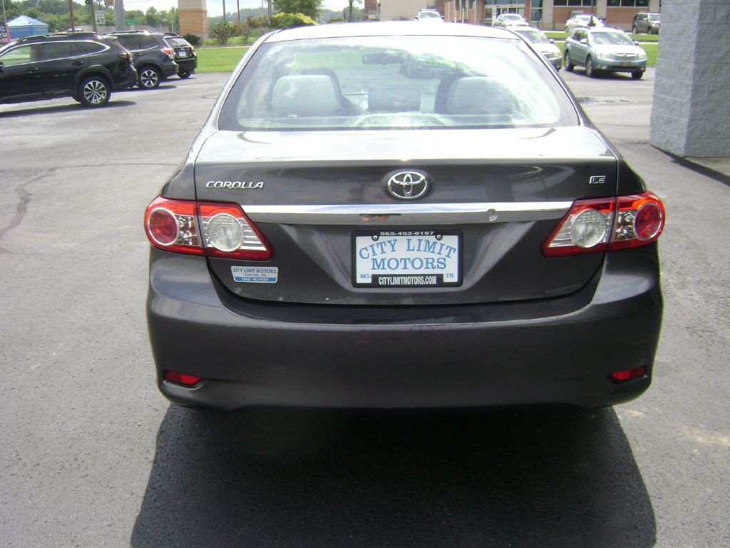 2013 Toyota Corolla Image 6