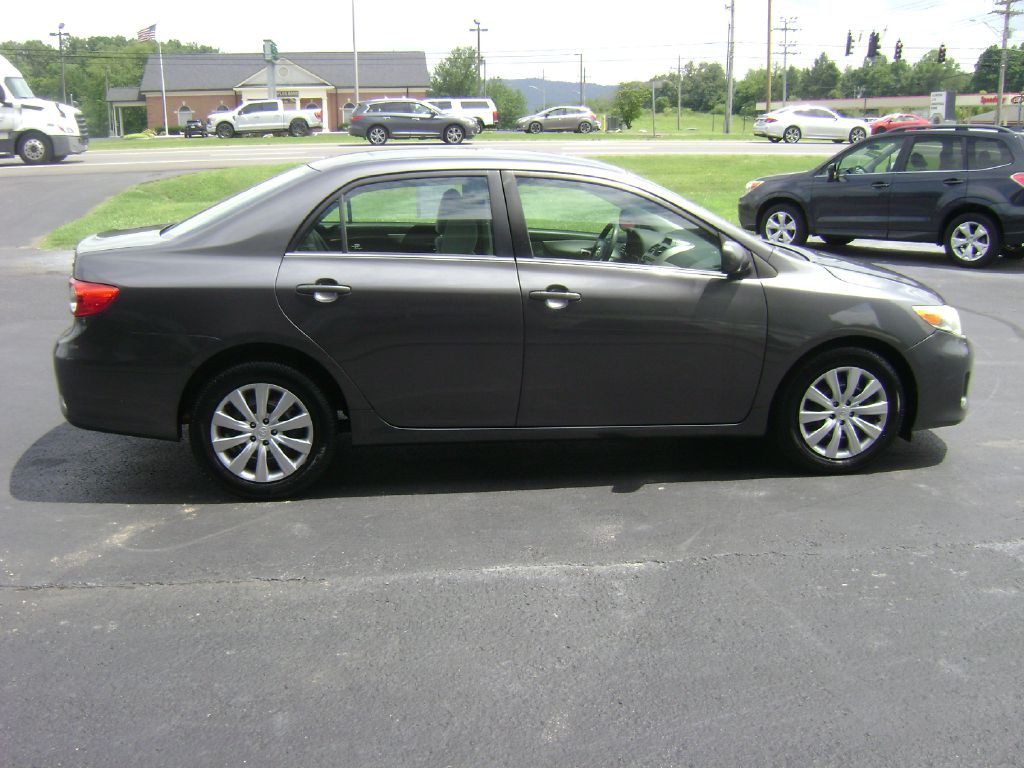 2013 Toyota Corolla Image 8