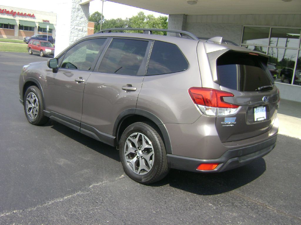 2023 Subaru Forester Image 5