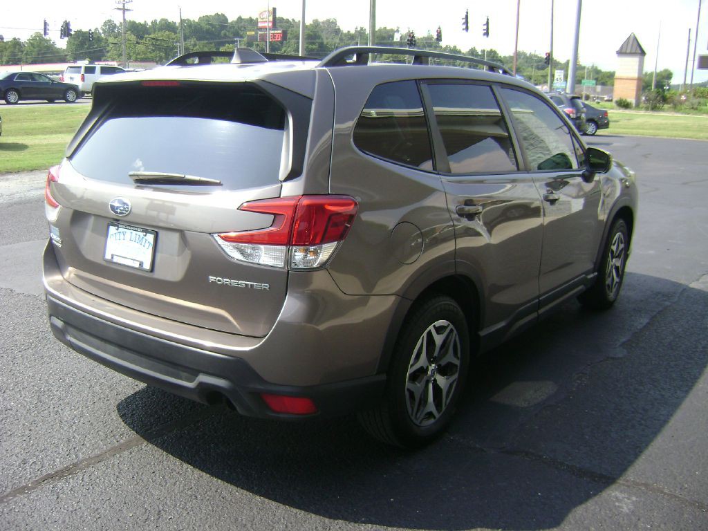 2023 Subaru Forester Image 7