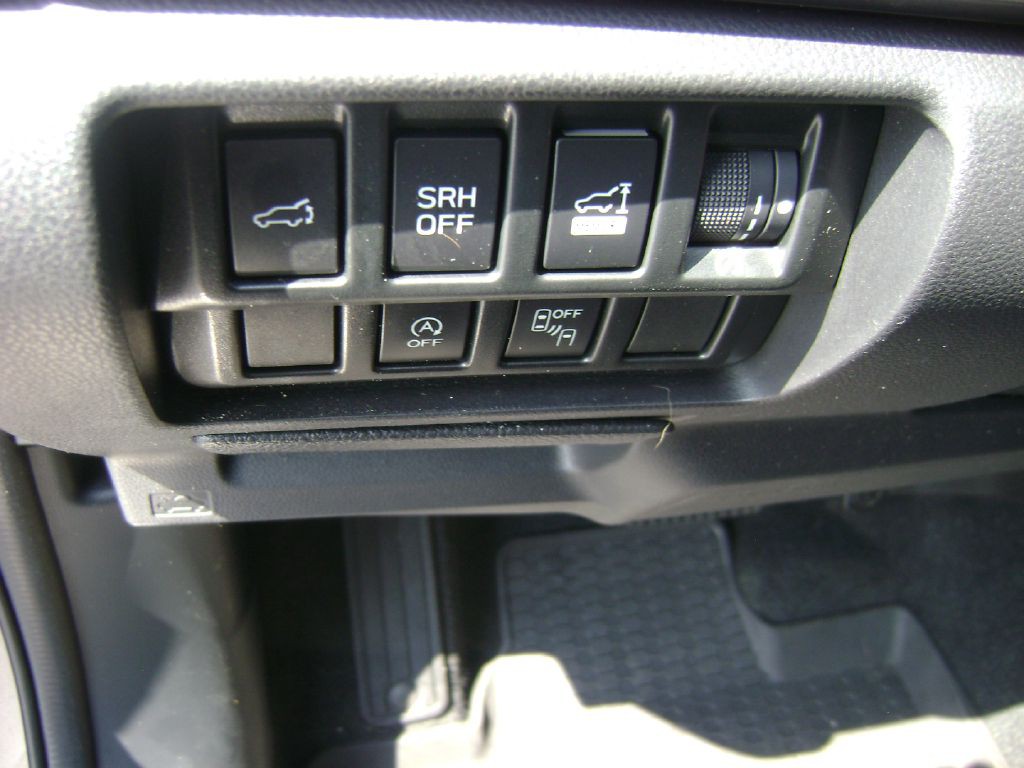 2023 Subaru Forester Image 12