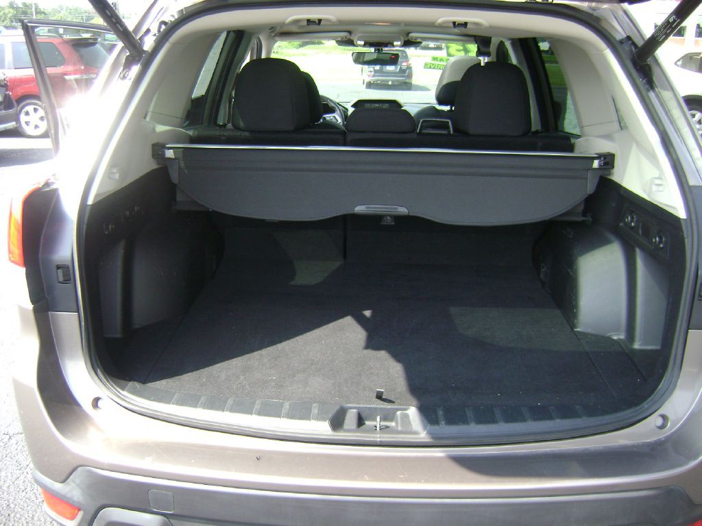 2023 Subaru Forester Image 17