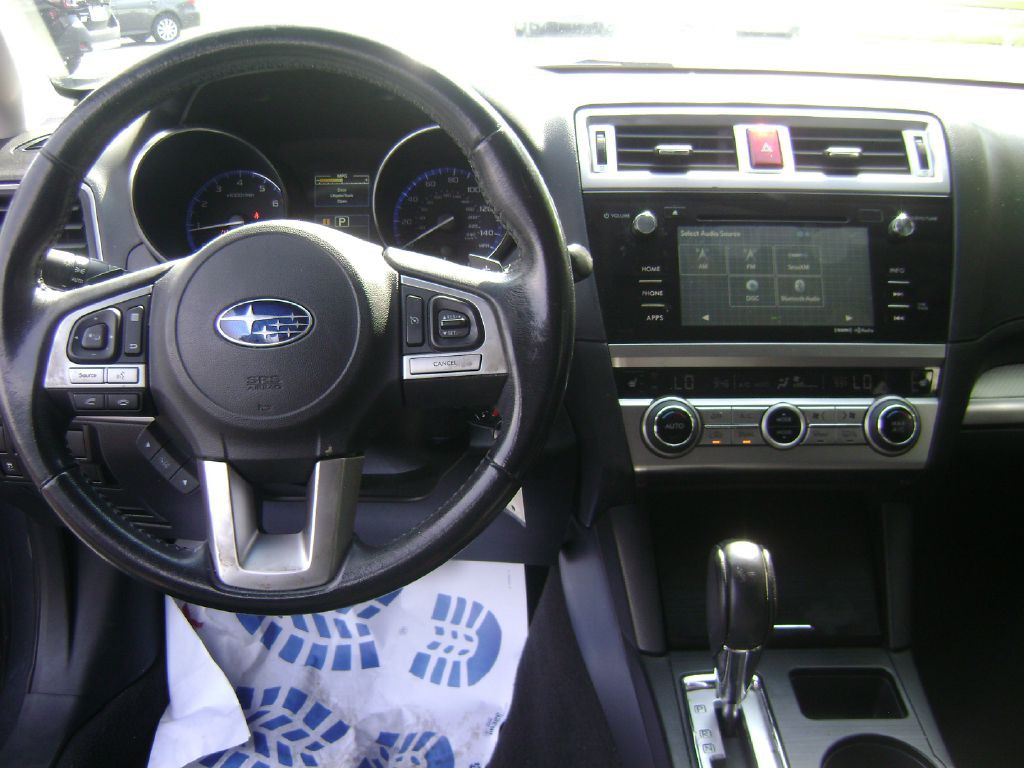 2015 Subaru Outback Image 13