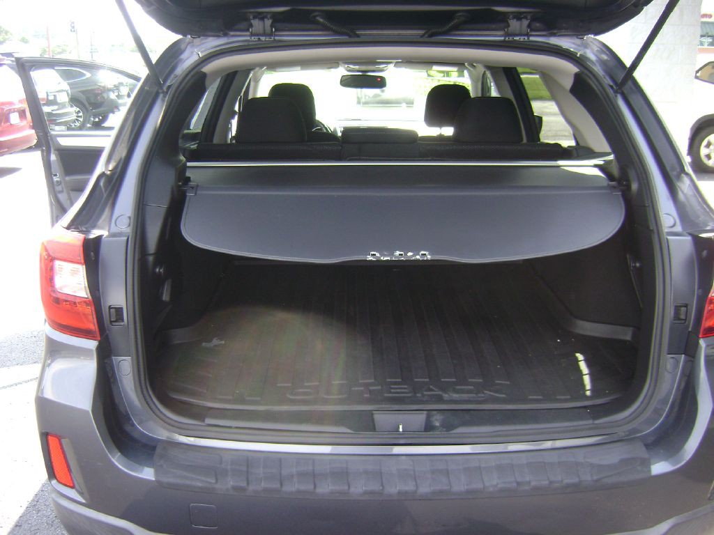 2015 Subaru Outback Image 14