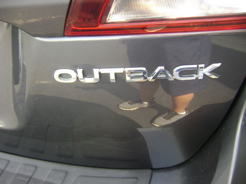 2015 Subaru Outback Image 15