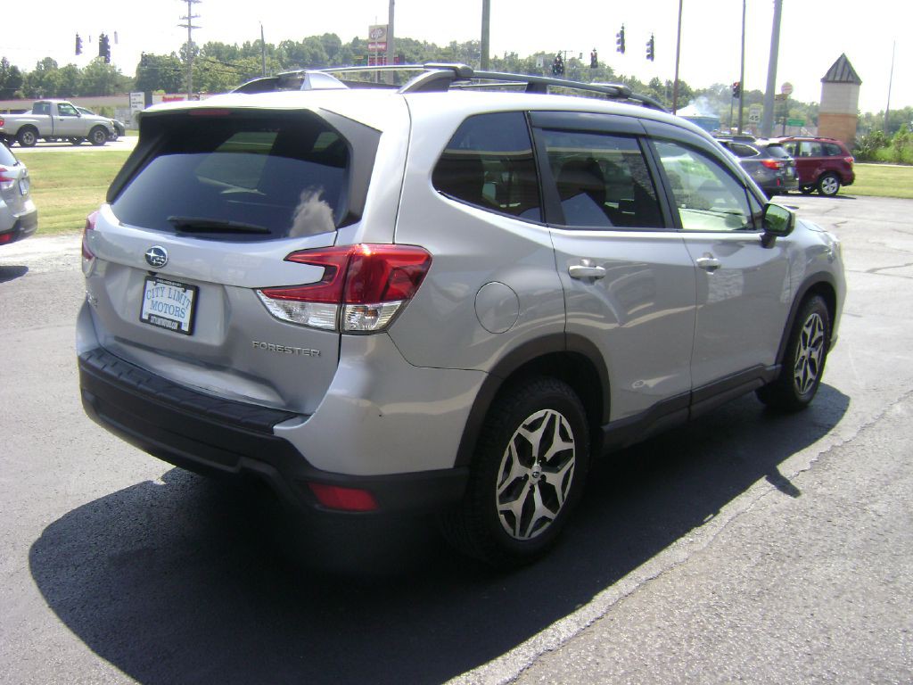 2021 Subaru Forester Image 7