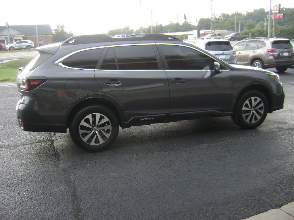 2020 Subaru Outback Image 8