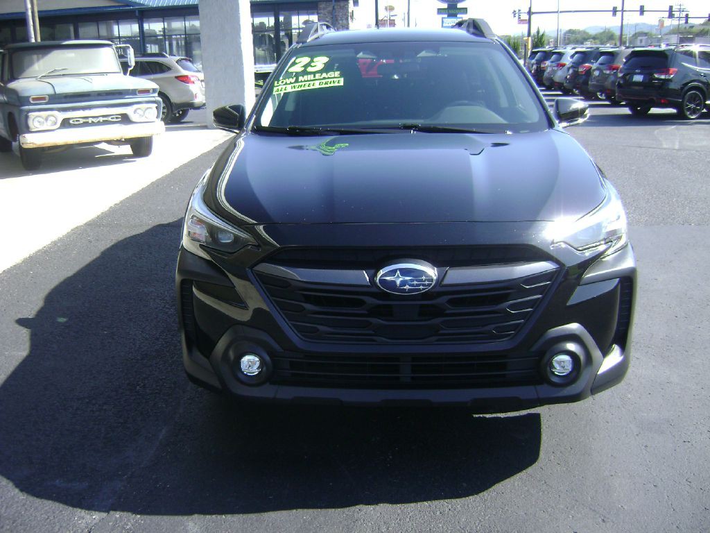 2023 Subaru Outback Image 2