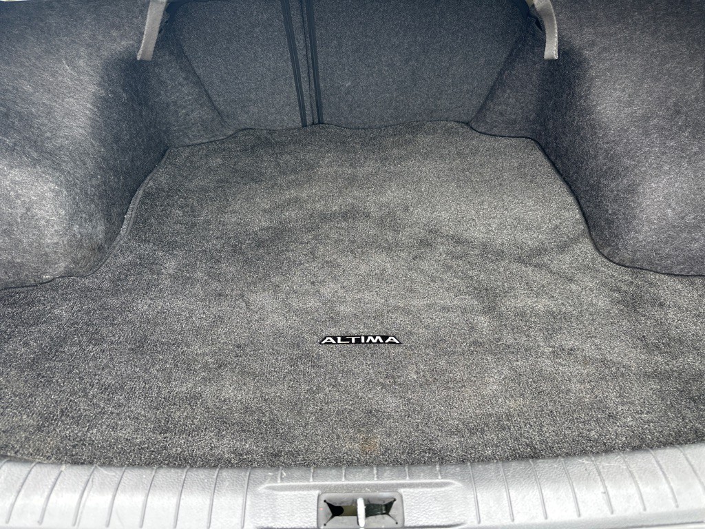 2018 Nissan Altima Image 12