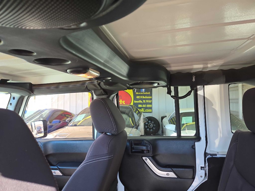 2013 Jeep Wrangler Unlimited Image 12