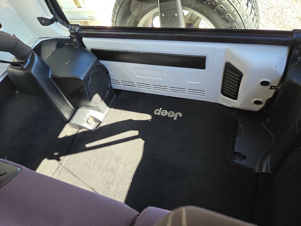 2013 Jeep Wrangler Unlimited Image 14