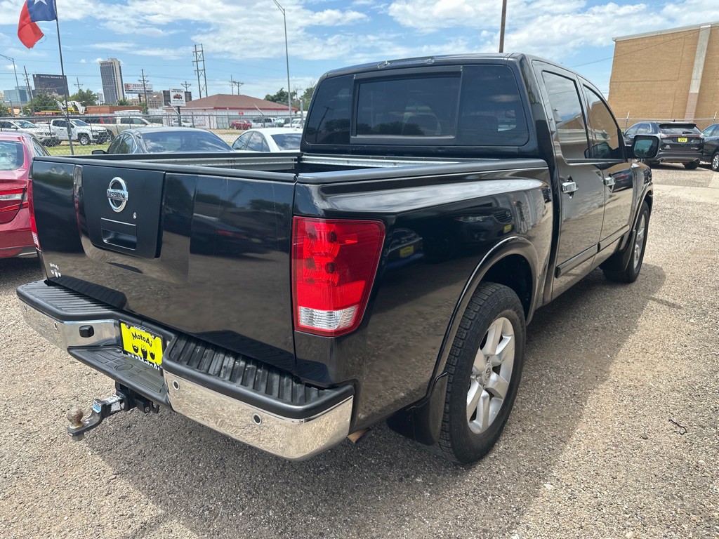 2010 Nissan Titan Image 6