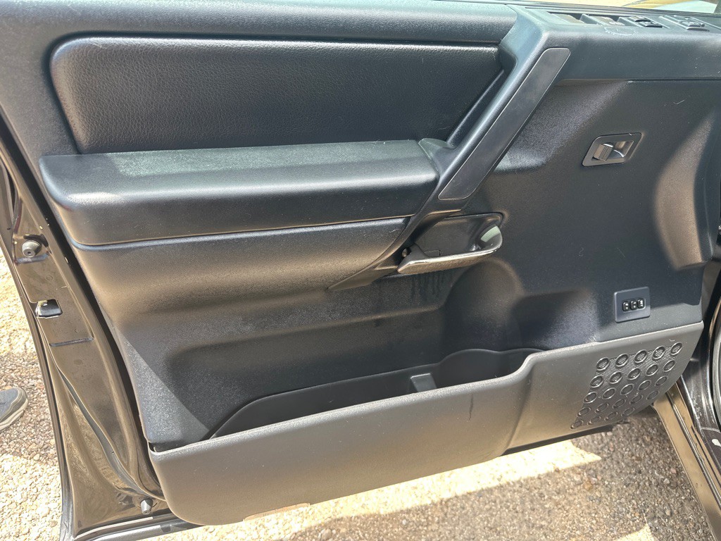 2010 Nissan Titan Image 13