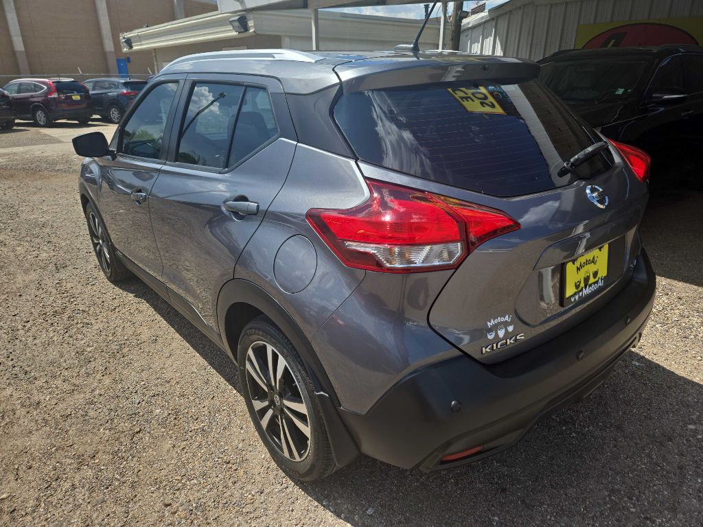 2020 Nissan Kicks Image 2