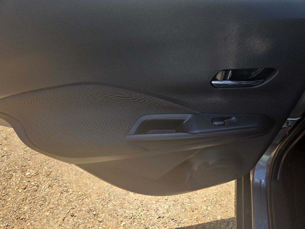 2020 Nissan Kicks Image 12