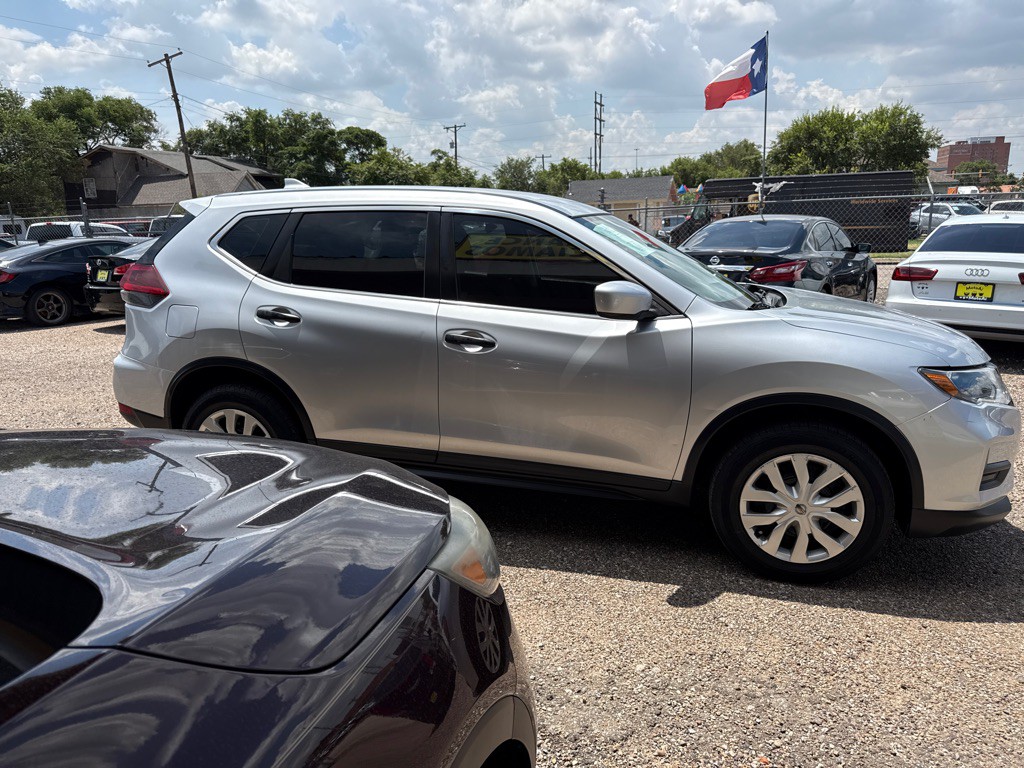 2019 Nissan Rogue Image 5