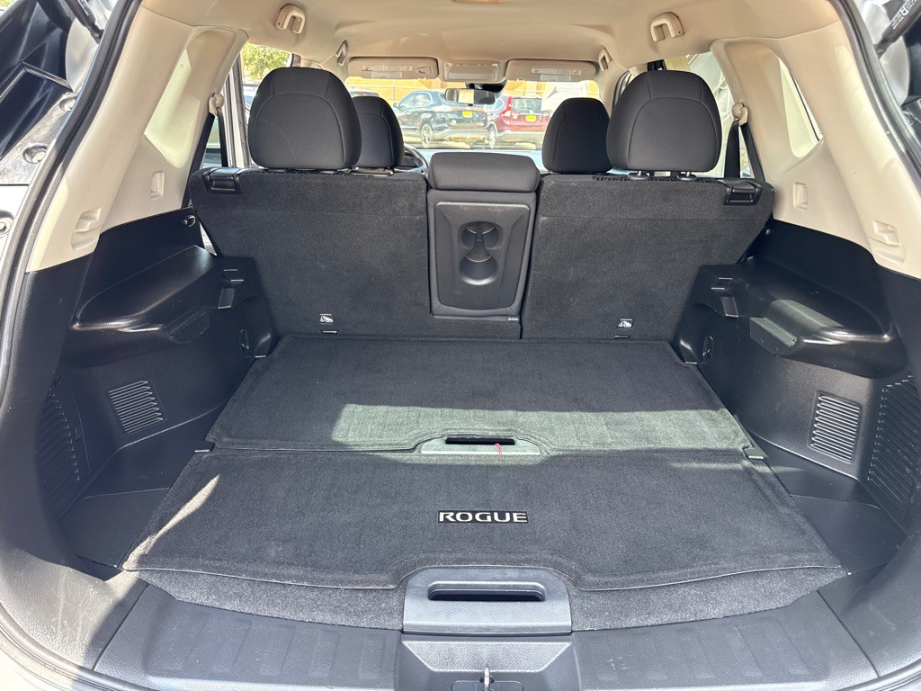 2019 Nissan Rogue Image 11