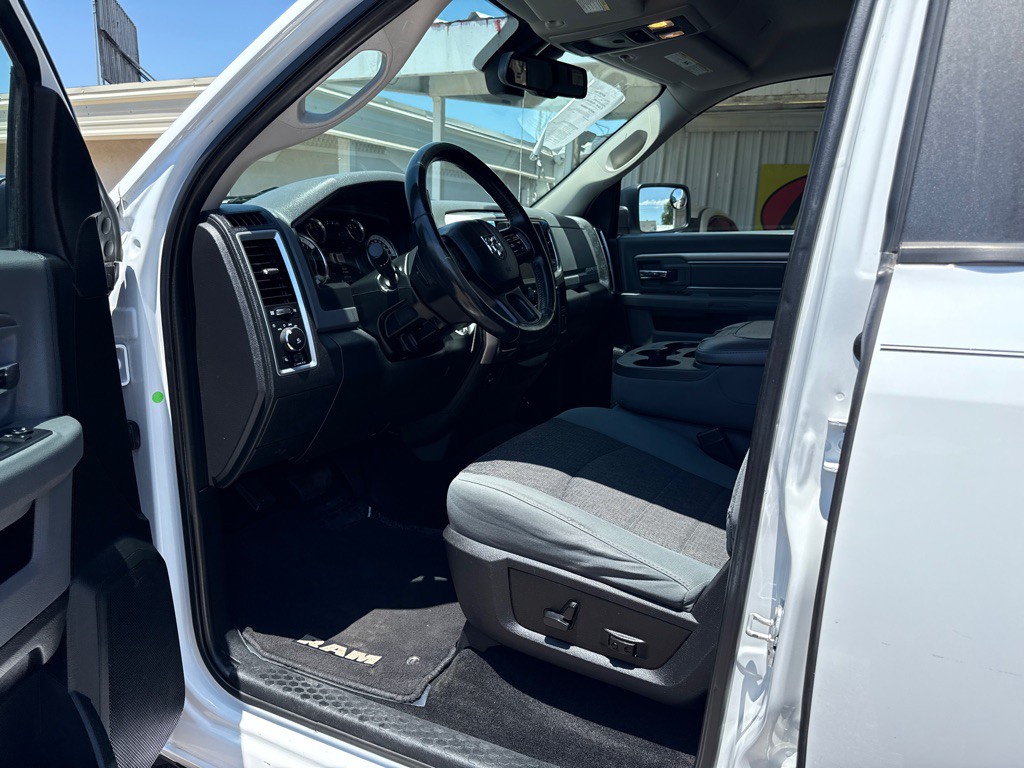 2017 RAM 1500 Image 9