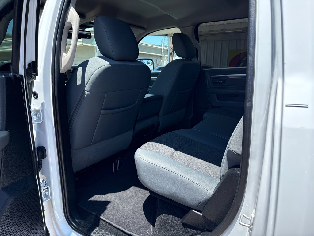2017 RAM 1500 Image 10