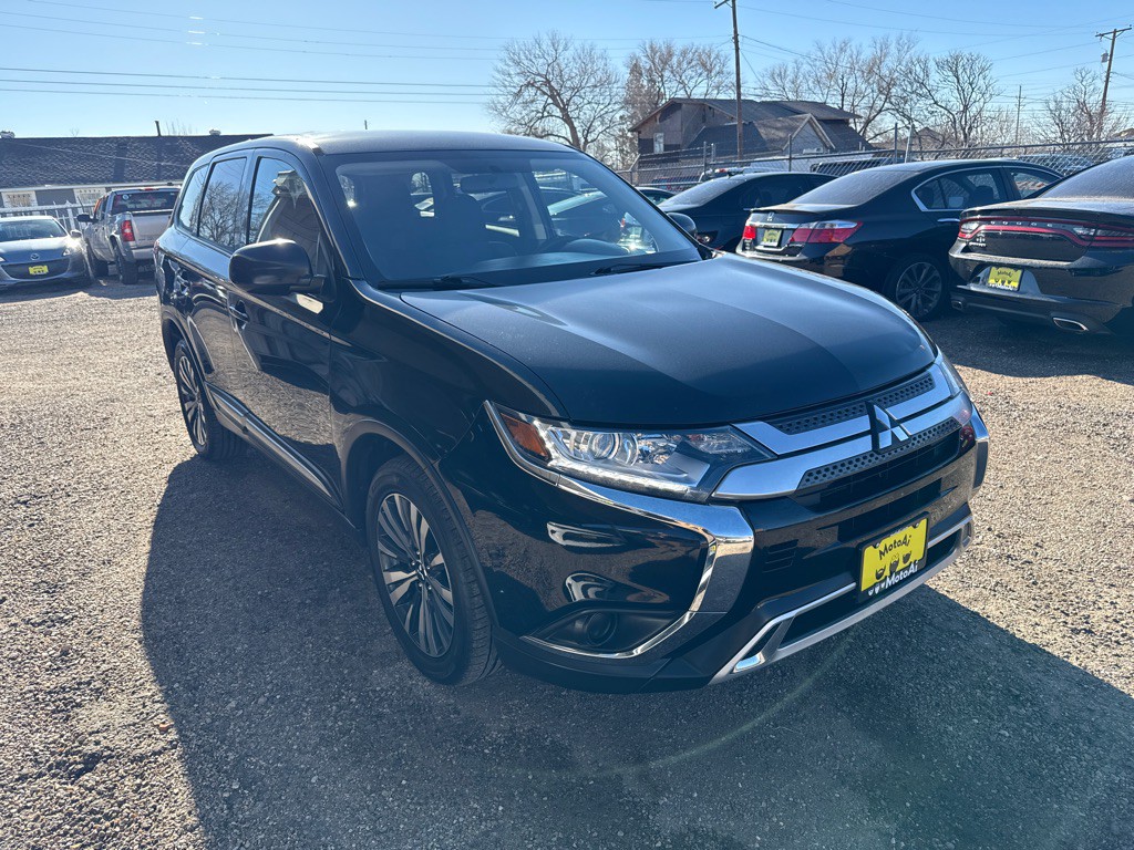 2020 Mitsubishi Outlander Image 4