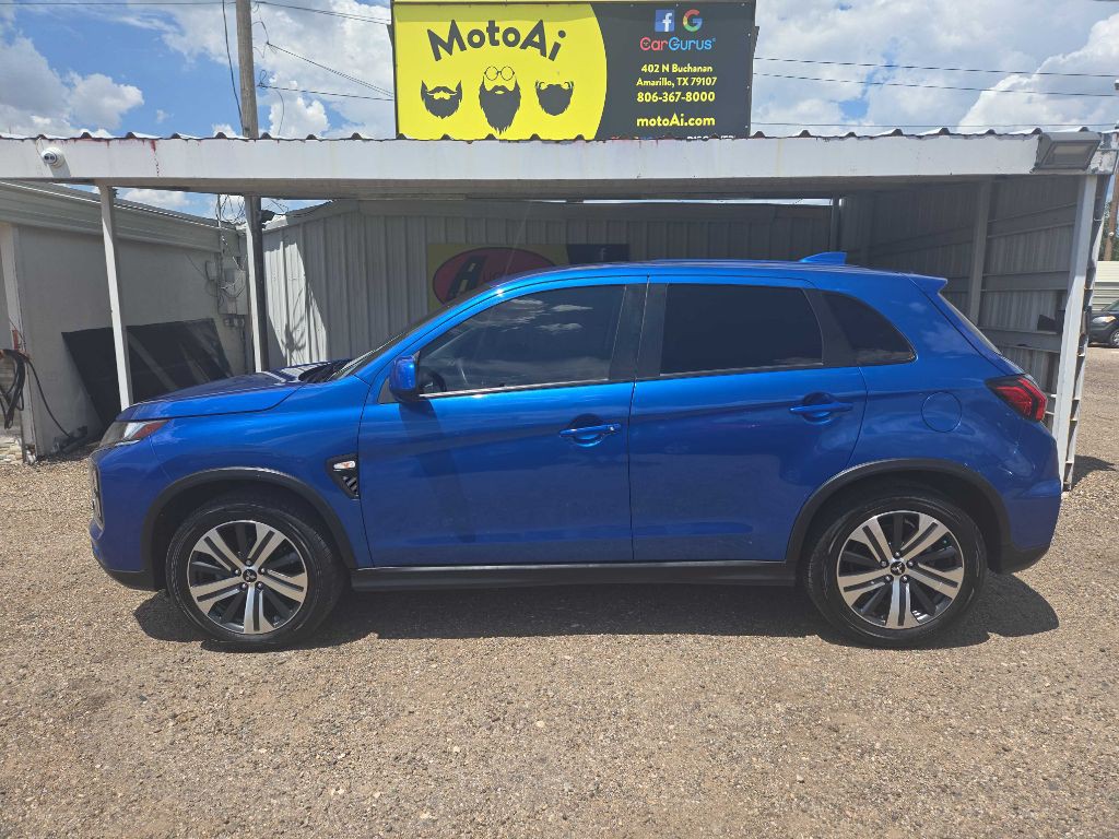 2021 Mitsubishi Outlander Image 1