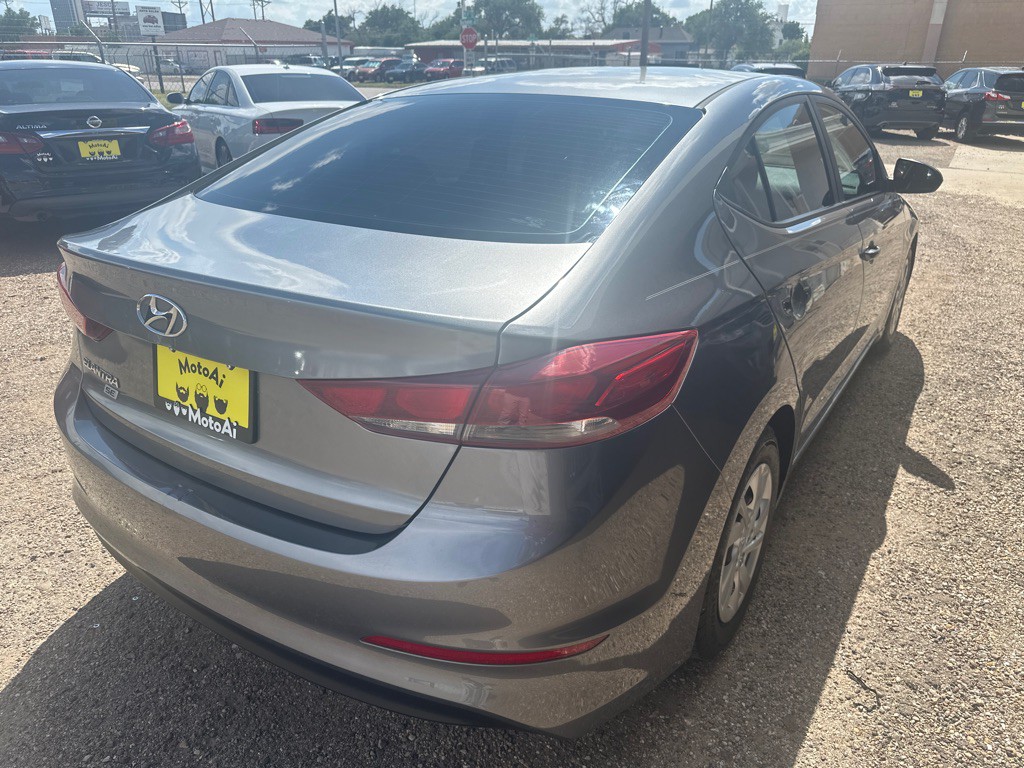 2018 Hyundai Elantra Image 5