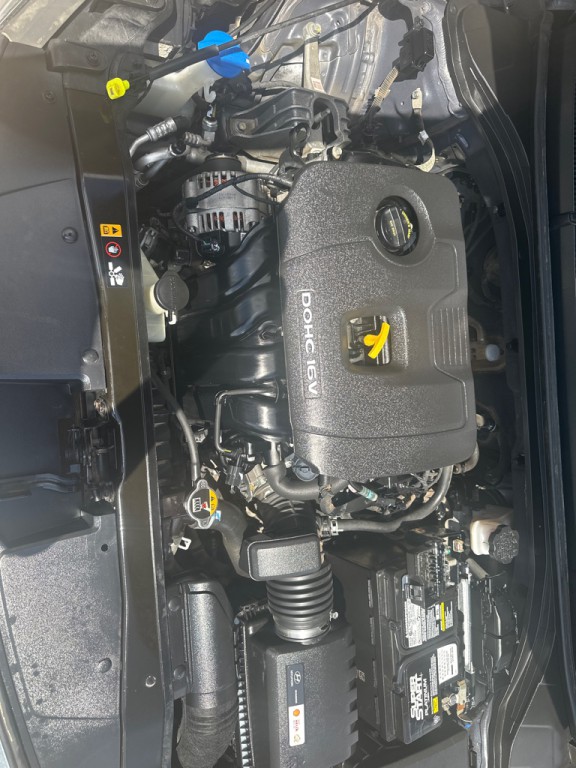 2018 Hyundai Elantra Image 9