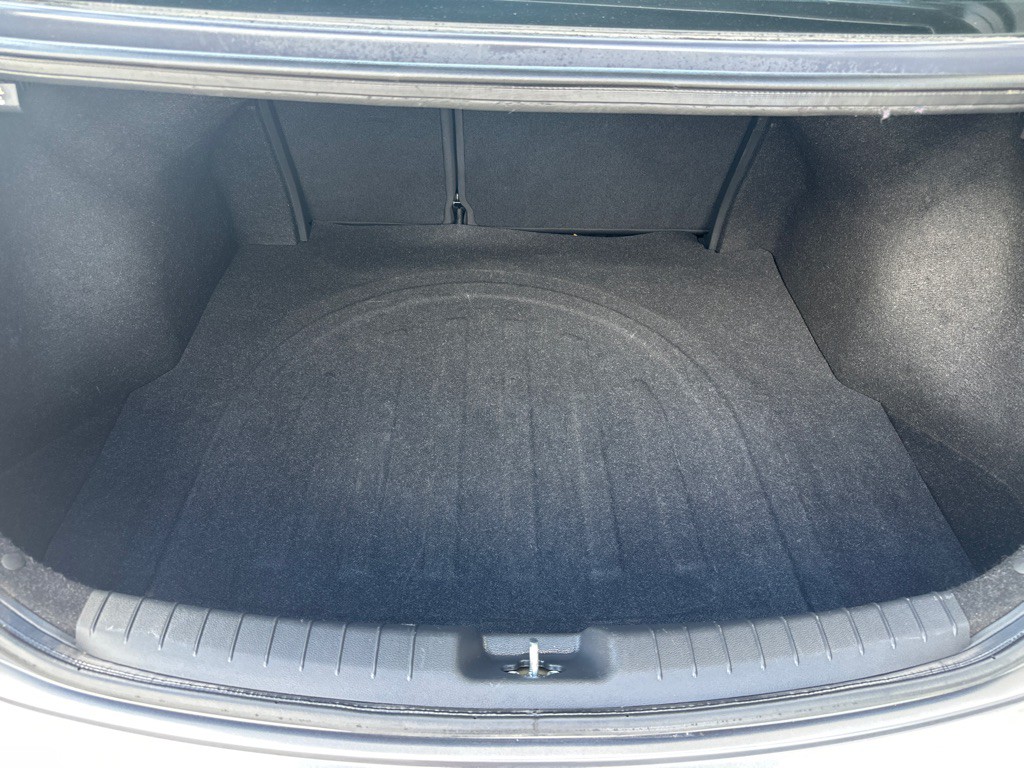 2018 Hyundai Elantra Image 14
