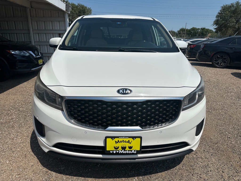 2017 Kia Sedona Image 8