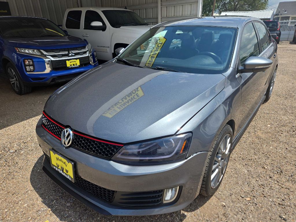 2012 Volkswagen Jetta Image 2