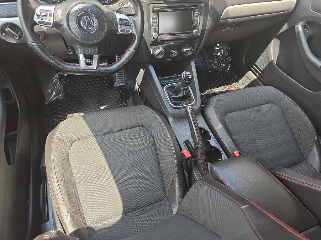 2012 Volkswagen Jetta Image 10