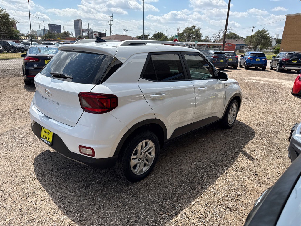 2020 Hyundai Venue Image 6