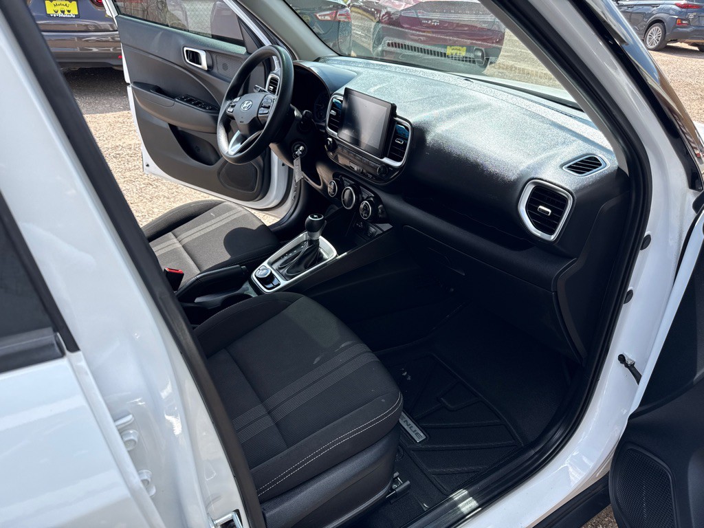 2020 Hyundai Venue Image 13