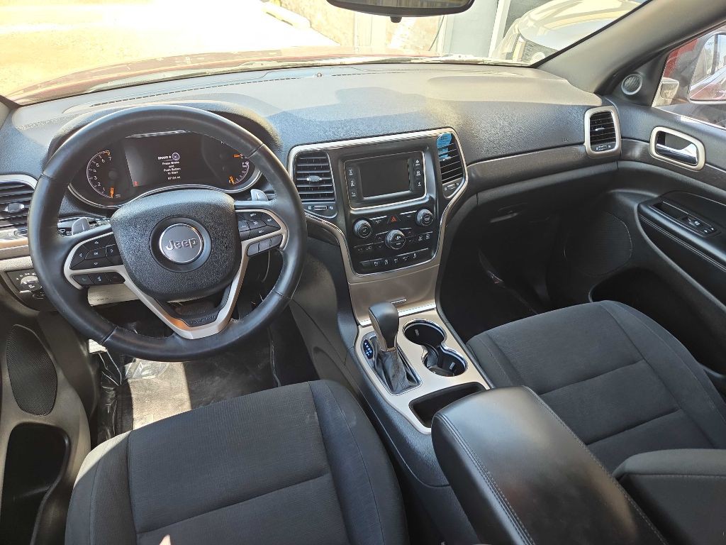 2017 Jeep Grand Cherokee Image 12