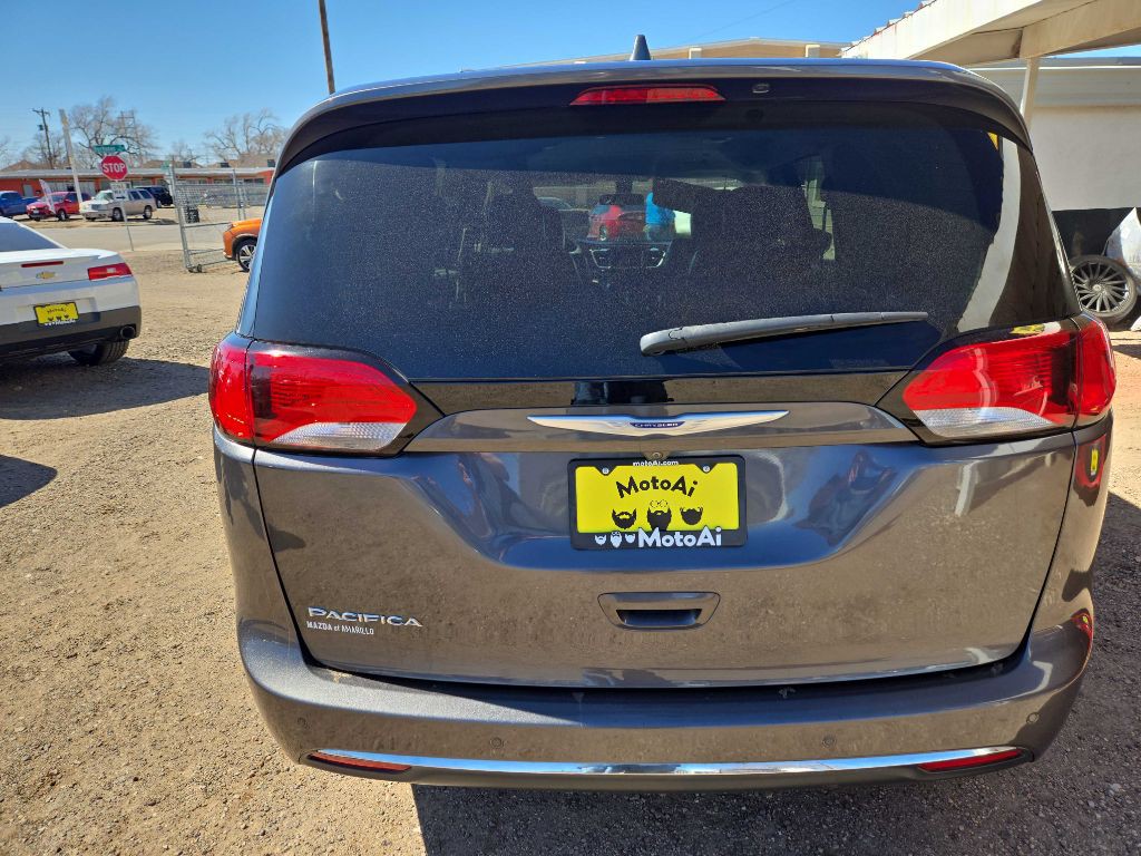 2019 Chrysler Pacifica Image 4