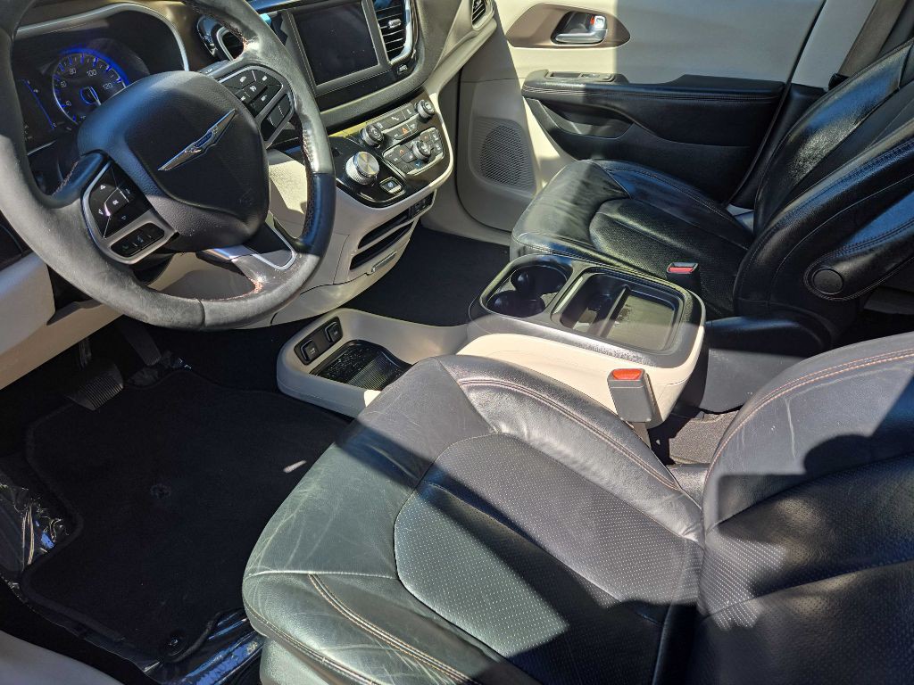 2019 Chrysler Pacifica Image 10