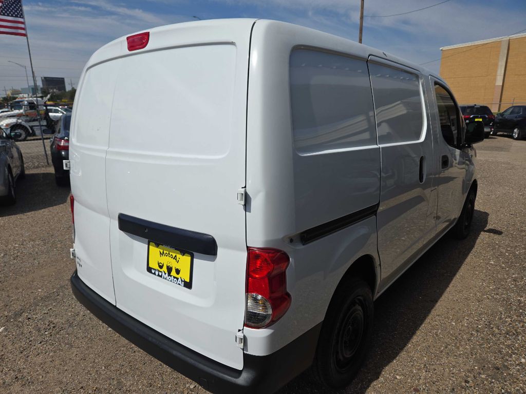 2015 Chevrolet Express Image 2