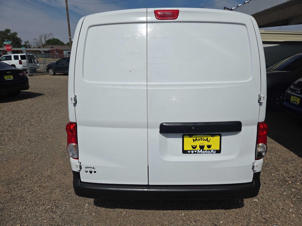 2015 Chevrolet Express Image 3