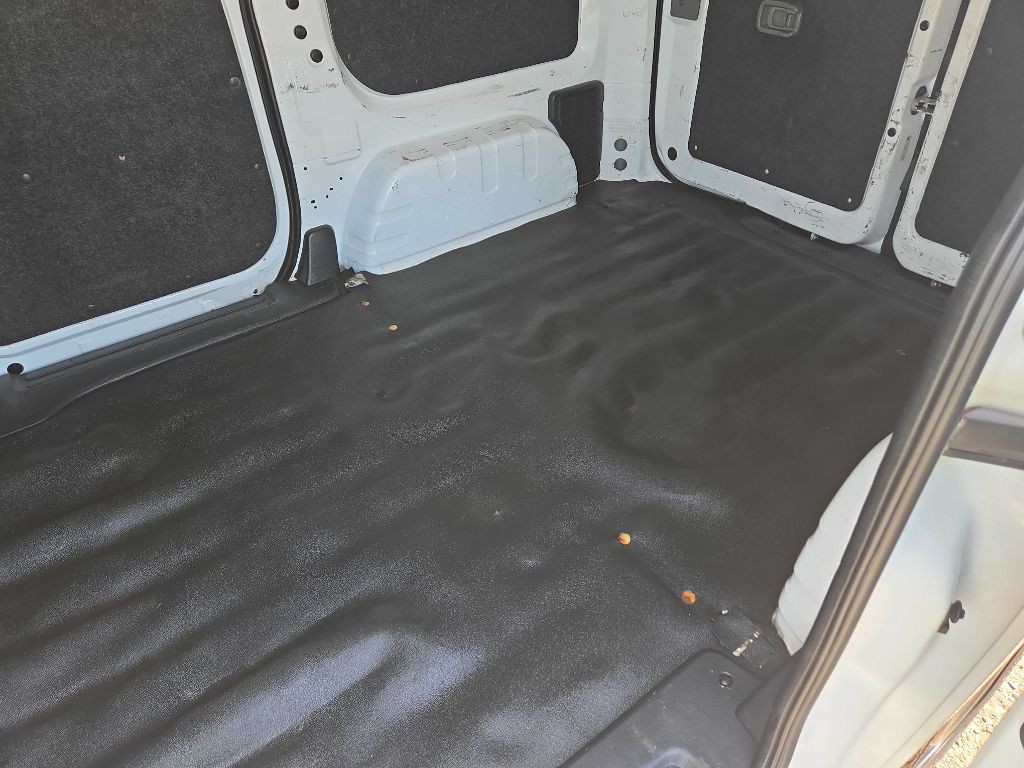 2015 Chevrolet Express Image 11