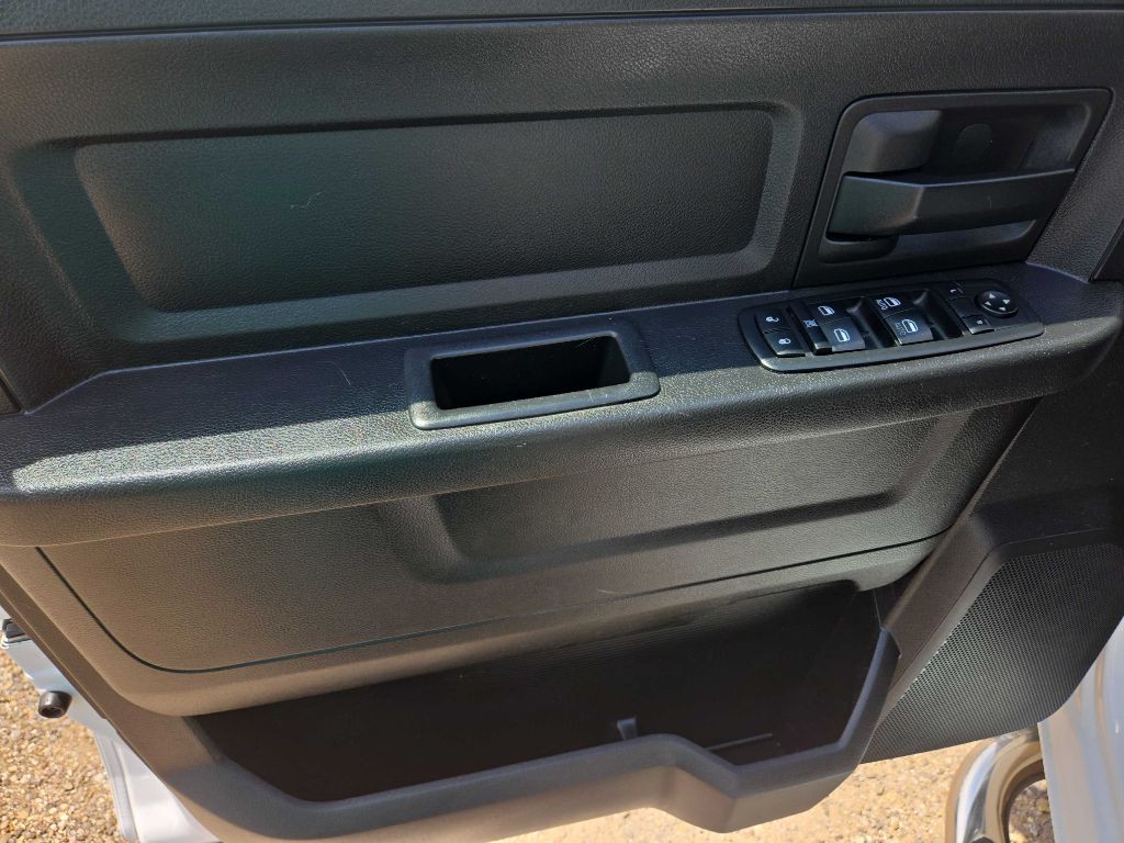 2014 RAM 1500 Image 8