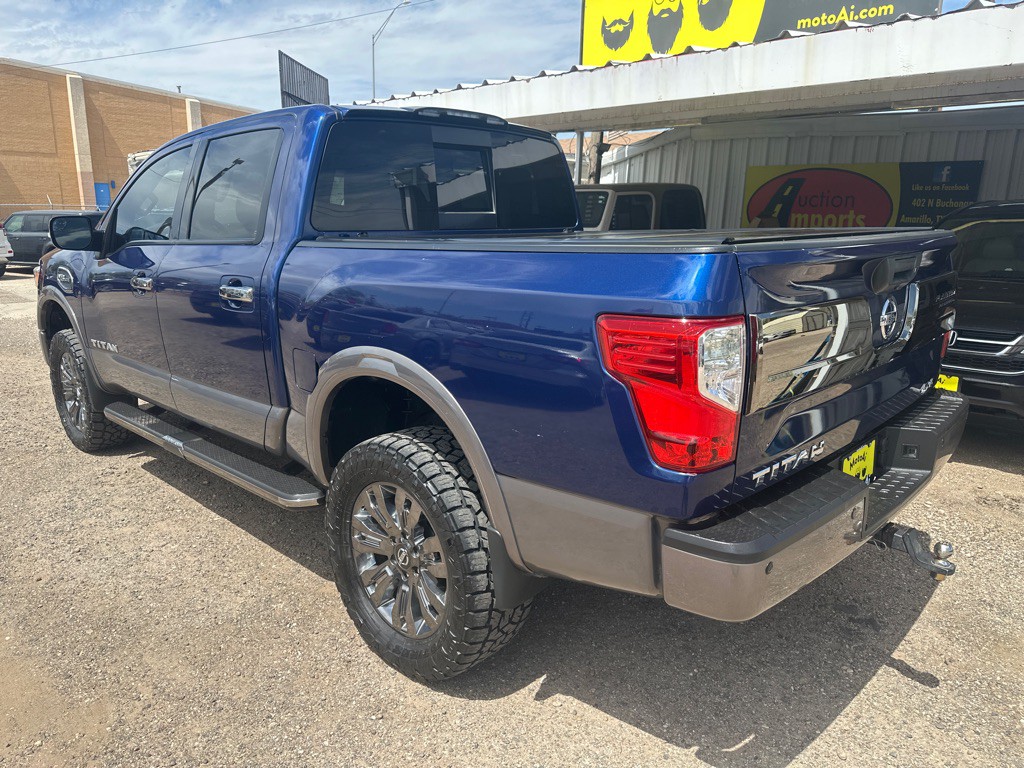 2017 Nissan Titan Image 3