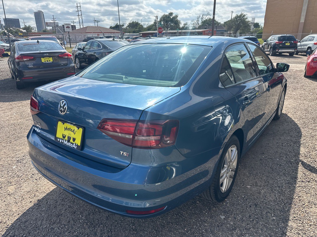 2018 Volkswagen Jetta Image 4