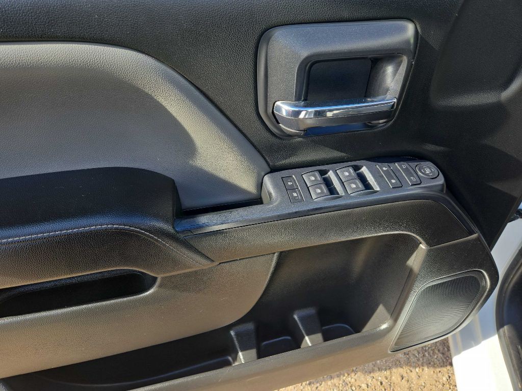 2015 GMC Sierra Image 8