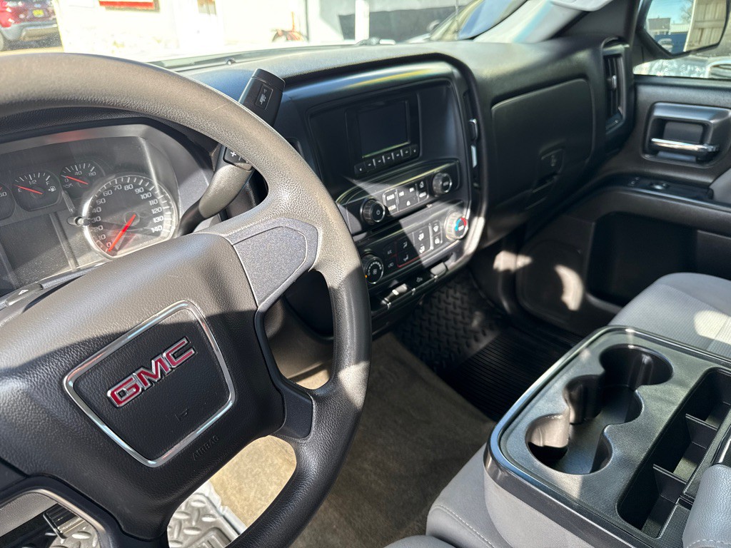 2015 GMC Sierra Image 24