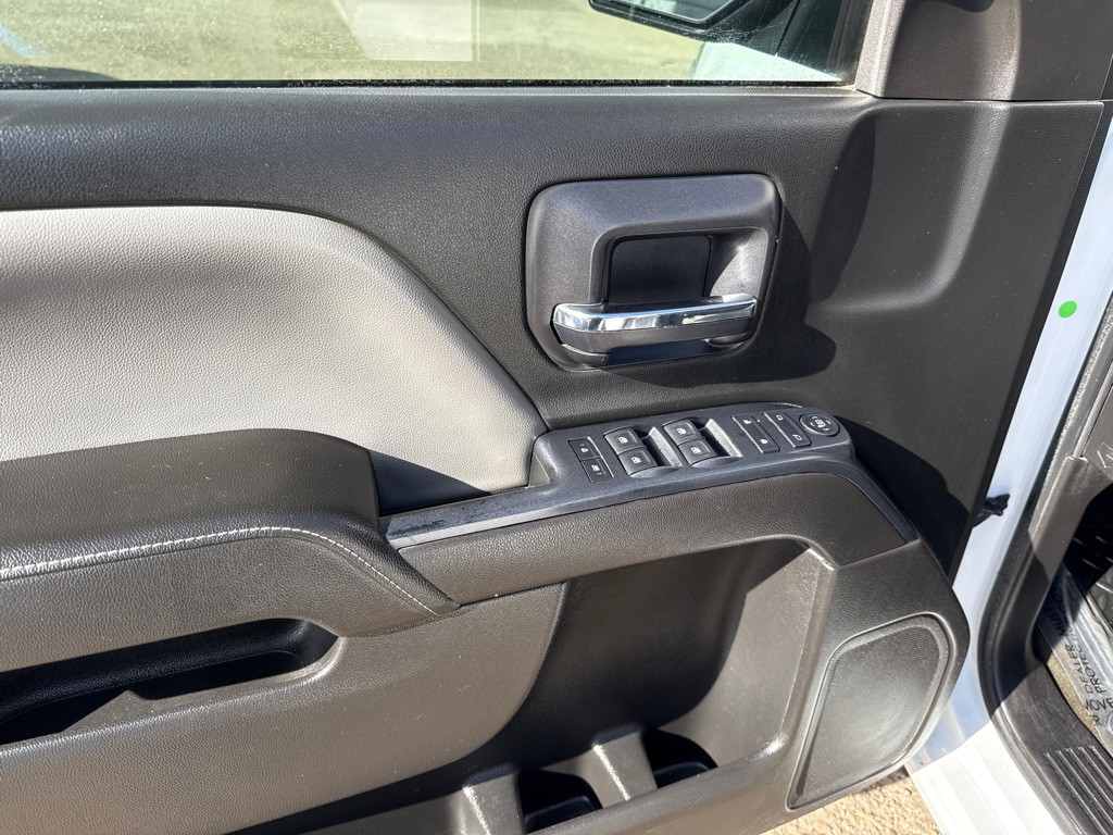 2015 GMC Sierra Image 28