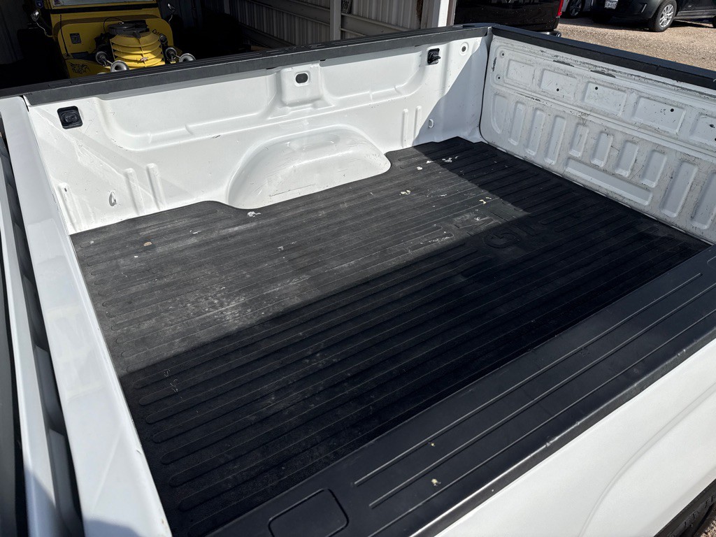 2015 GMC Sierra Image 31