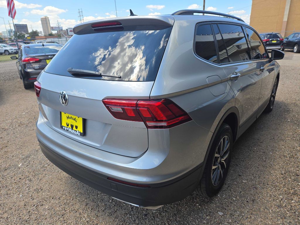 2021 Volkswagen Tiguan Image 2